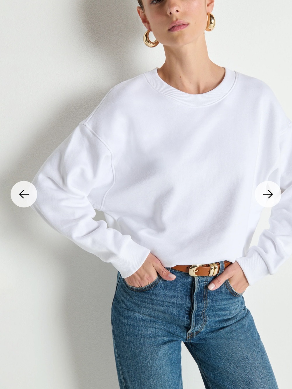 Nation JOVIE 
Sweatshirt size small
WHITE